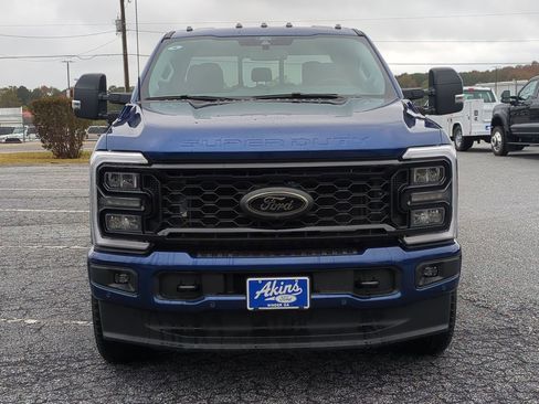 New 2026 Ford F250 Lariat w/ Black Appearance Package image 9