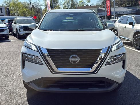 Certified 2023 Nissan Rogue SV AWD/4WD image 2