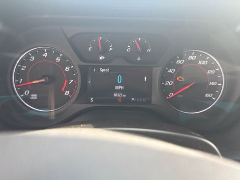 Used 2016 Chevrolet Camaro LT RWD image 3