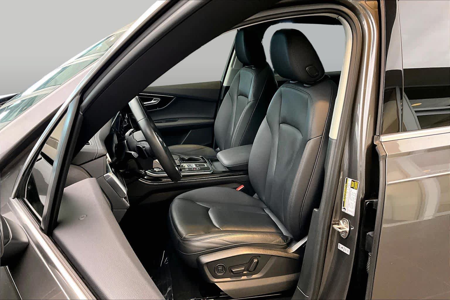 Certified 2023 Audi Q7 3.0T Premium Plus AWD/4WD image 8