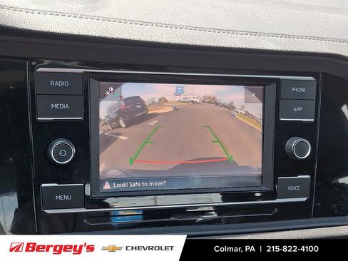 Used 2024 Volkswagen Jetta SE image 20