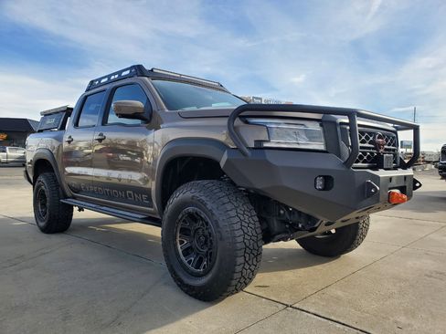 Used 2022 Nissan Frontier PRO-4X image 43