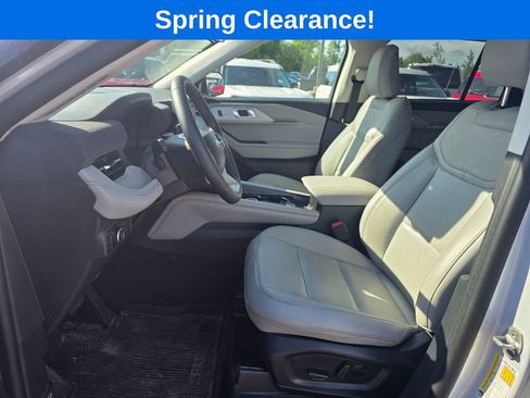 Used 2026 Ford Explorer Active w/ Active Comfort Package AWD/4WD image 22
