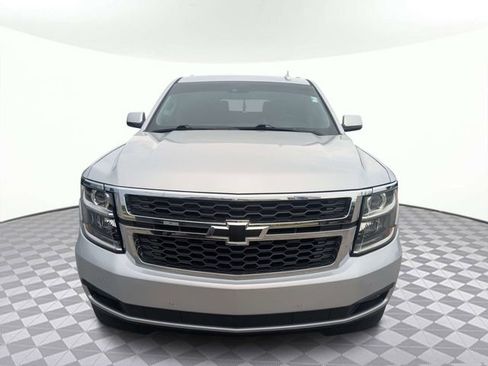 Used 2019 Chevrolet Tahoe LT w/ Luxury Package RWD image 8