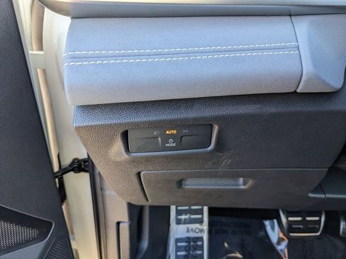 New 2026 Volkswagen Tiguan SE R-Line image 24