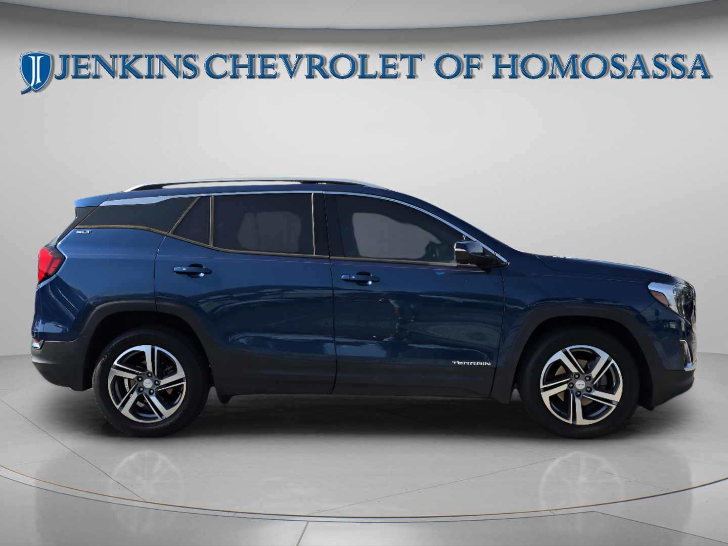 Used 2020 GMC Terrain SLT w/ Preferred Package FWD image 3