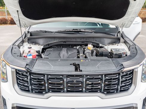 Certified 2024 Kia Sorento SX image 19