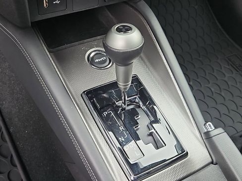 Used 2024 Mitsubishi Outlander Sport SE image 27