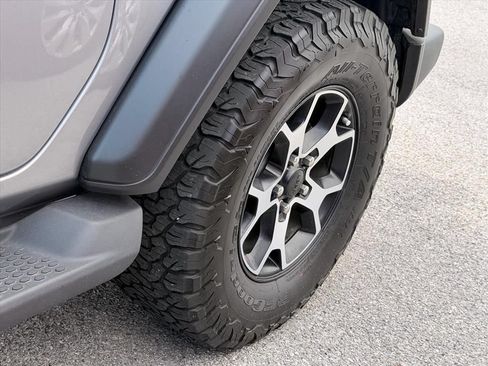 Used 2019 Jeep Wrangler Sport AWD/4WD image 11