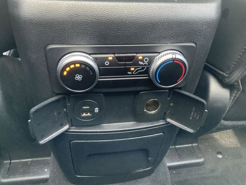 Used 2022 Ford Explorer XLT w/ Equipment Group 202A image 63