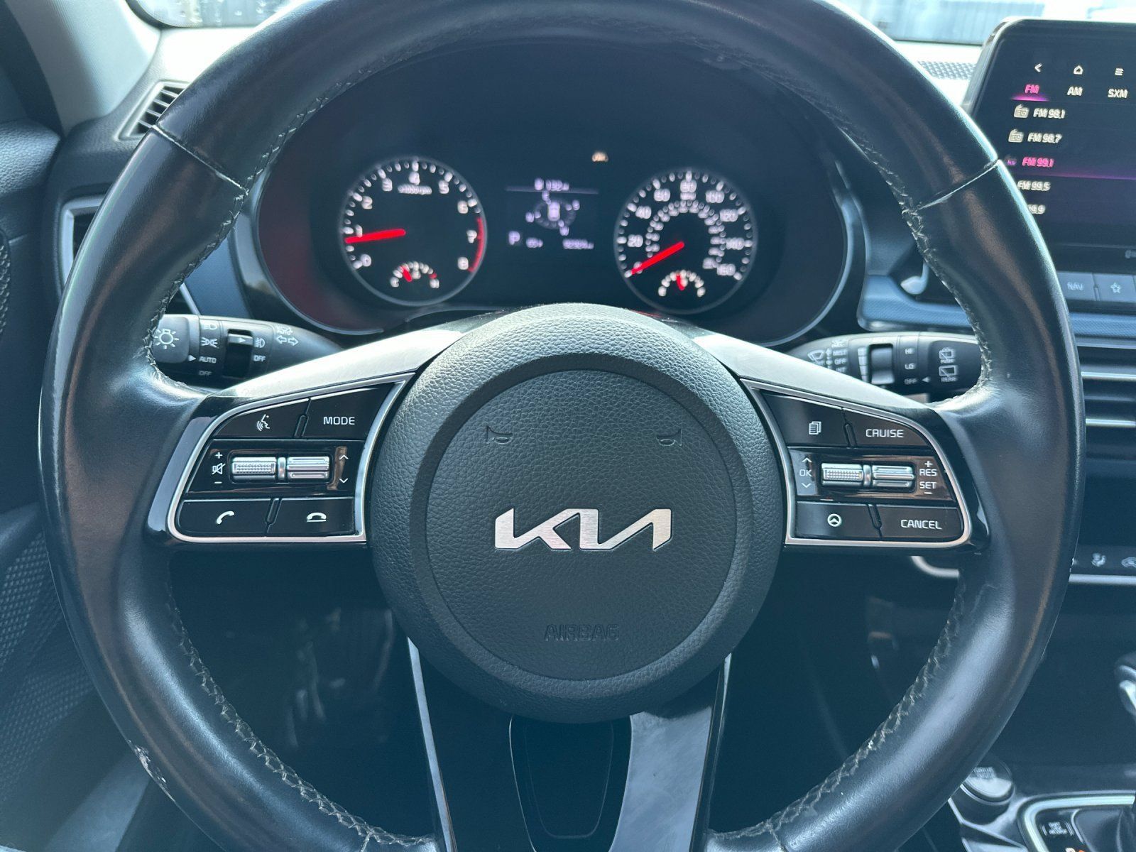 Used 2022 Kia Seltos Nightfall Edition AWD/4WD image 23