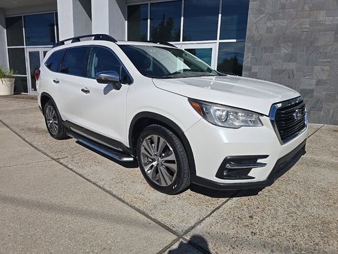 Used 2020 Subaru Ascent Touring w/ Popular Package #3 image 2