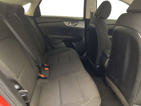 Used 2020 Kia Forte LXS FWD image 19