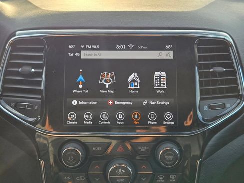 Used 2020 Jeep Grand Cherokee Altitude AWD/4WD image 25