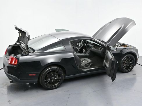 Used 2012 Ford Mustang GT Premium w/ Brembo Brake Pkg RWD image 32