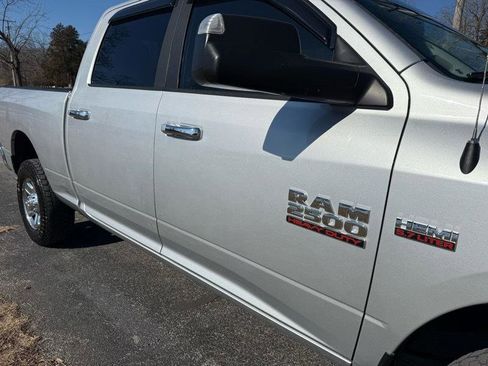 Used 2017 RAM 2500 SLT image 10