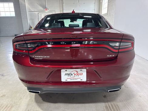 Used 2017 Dodge Charger SXT w/ AWD Plus Group image 6
