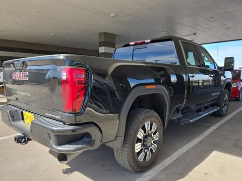 Used 2024 GMC Sierra 2500 Denali w/ Max Trailering Package image 2