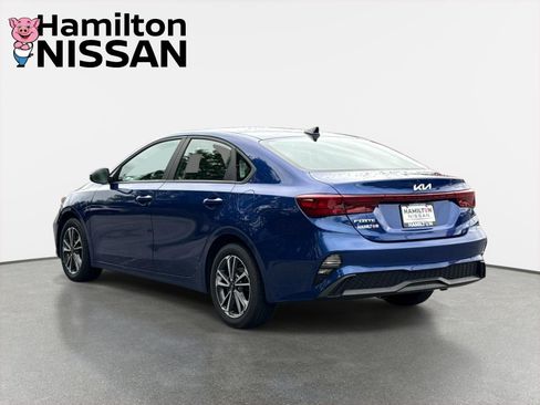 Used 2023 Kia Forte LXS w/ LXS Technology Package FWD image 4