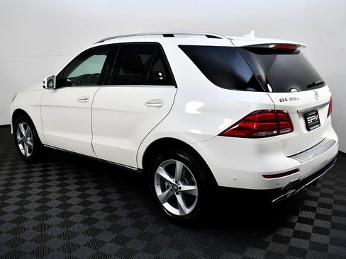 Used 2016 Mercedes-Benz GLE 300d 4MATIC image 11