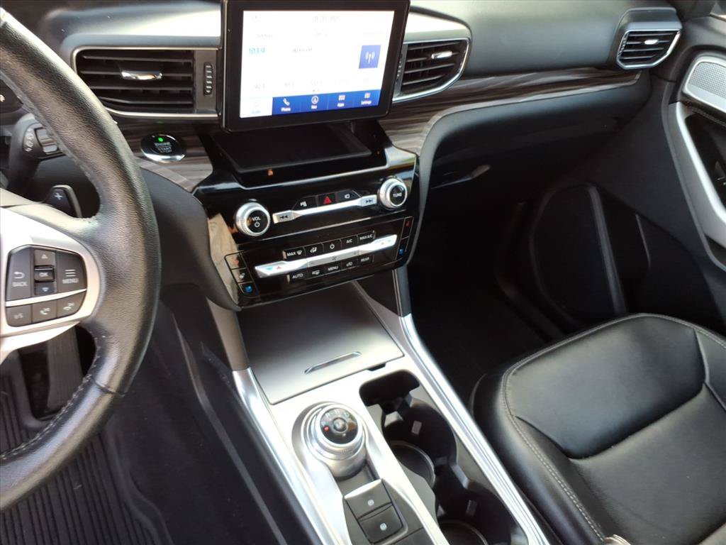 Used 2021 Ford Explorer Limited w/ Equipment Group 301A AWD/4WD image 35