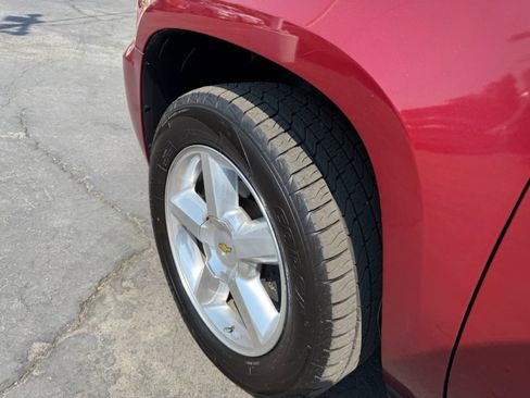 Used 2010 Chevrolet Tahoe LT w/ Luxury Package image 5