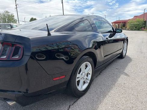 Used 2013 Ford Mustang Coupe RWD image 6
