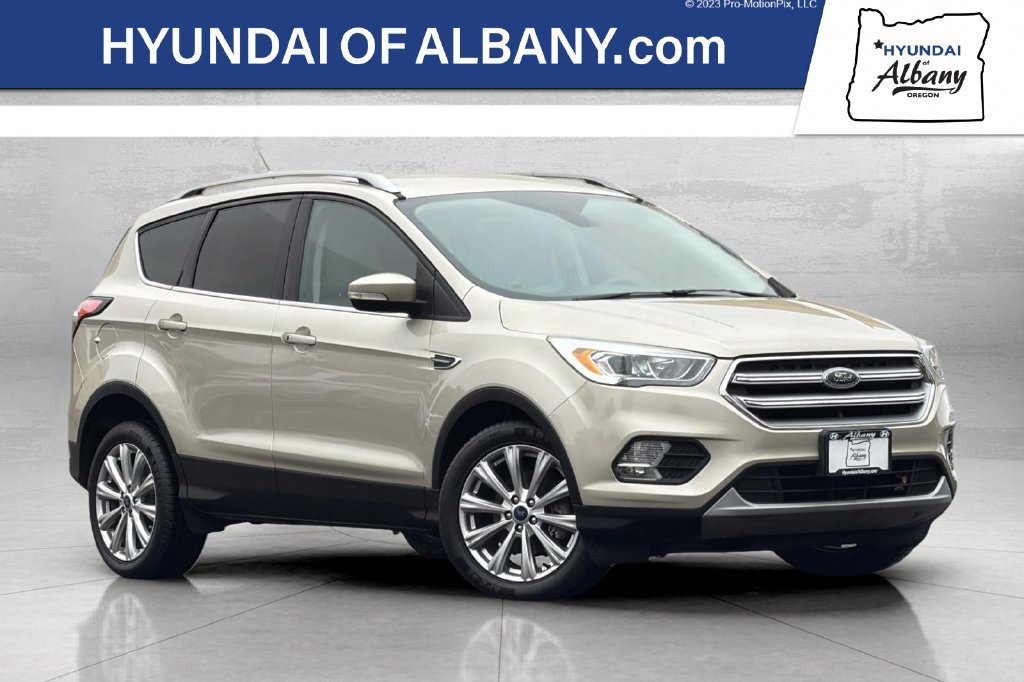 Used 2017 Ford Escape Titanium FWD image 1