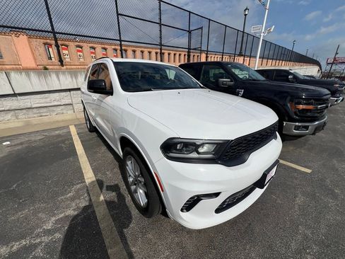 Used 2024 Dodge Durango GT image 2