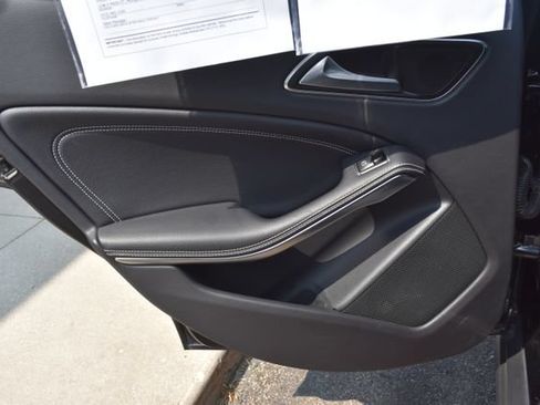 Used 2017 Mercedes-Benz GLA 250 4MATIC image 38