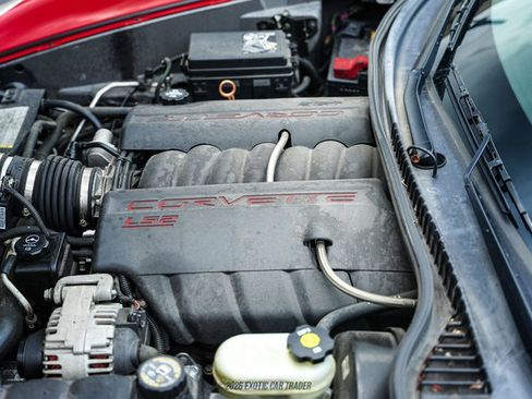 Used 2006 Chevrolet Corvette Coupe w/ Preferred Equipment Group RWD image 22