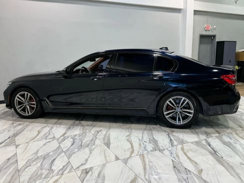 Used 2018 BMW 750i xDrive image 9