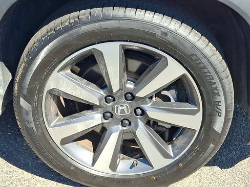 Used 2023 Honda Pilot Elite image 9