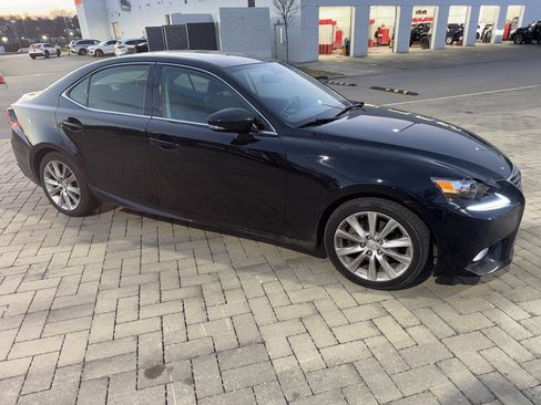 Used 2014 Lexus IS 250 image 2