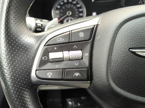 Used 2024 Genesis G70 2.5T image 38