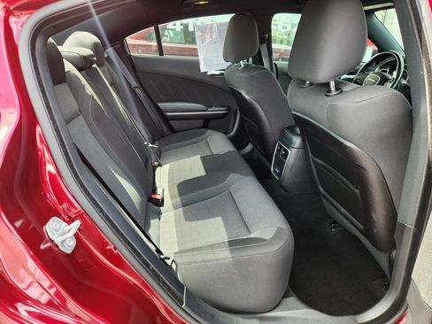 Used 2019 Dodge Charger SXT AWD/4WD image 12