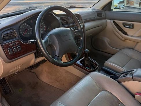 Used 2000 Subaru Outback Limited AWD/4WD image 9