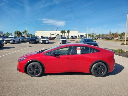 New 2026 Toyota Prius LE image 8