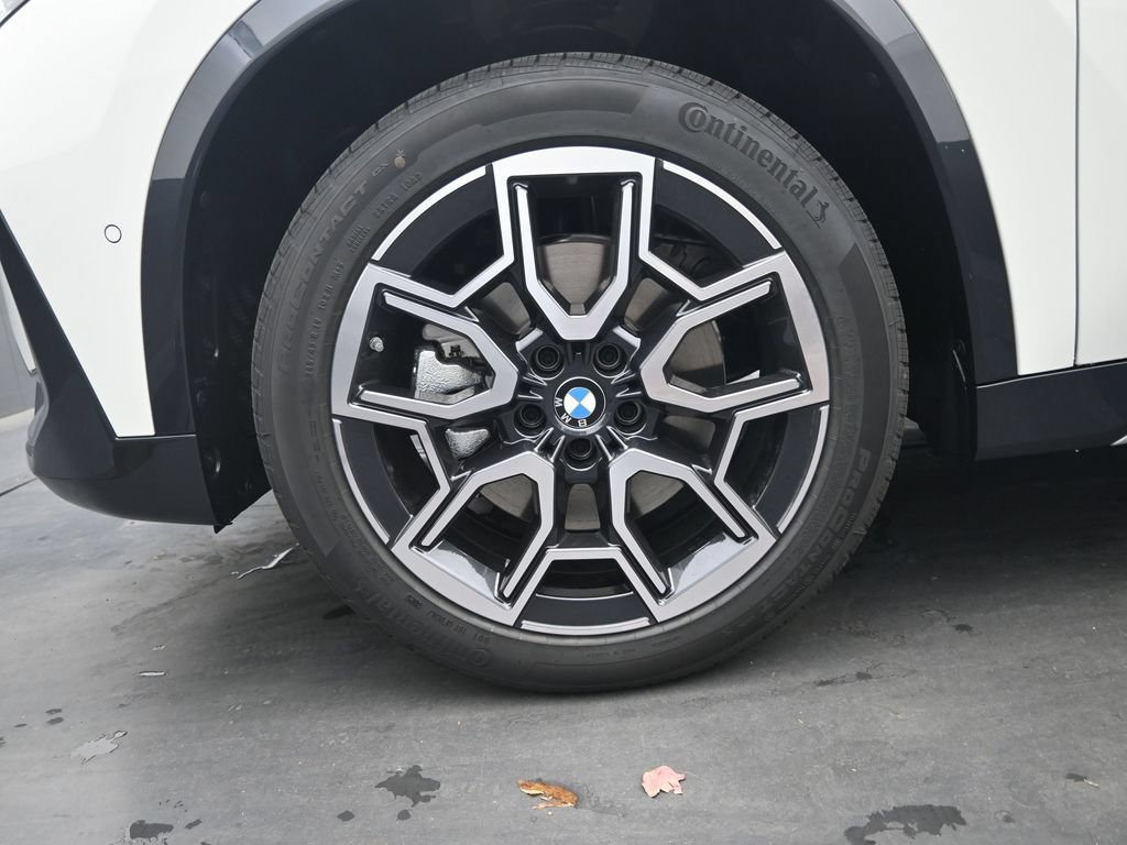 New 2026 BMW X1 xDrive28i w/ Convenience Package AWD/4WD image 4