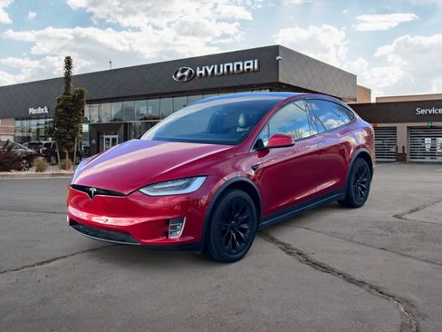 Used 2017 Tesla Model X 100D image 1