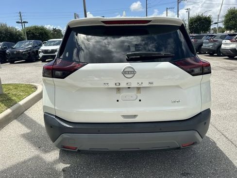 Certified 2023 Nissan Rogue SV FWD image 8
