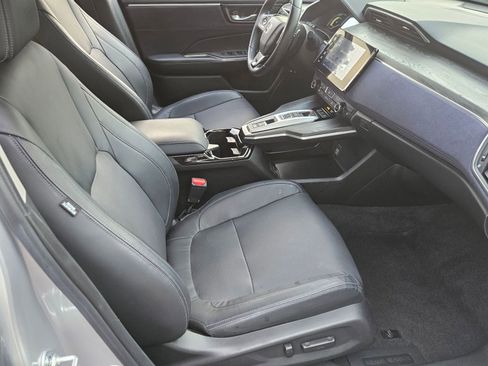 Used 2018 Honda Clarity Touring image 17