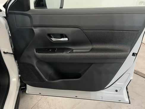 New 2026 Nissan Kicks SV w/ SV Premium Package image 23