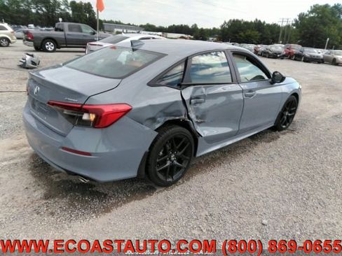 Used 2022 Honda Civic Sport image 2