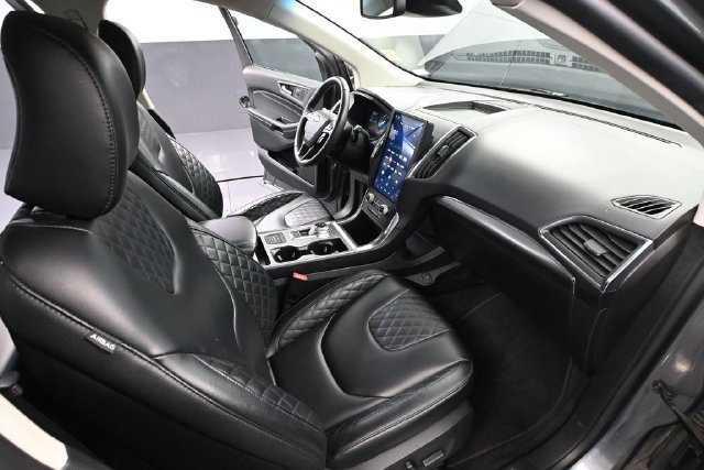 Used 2024 Ford Edge Titanium AWD/4WD image 39