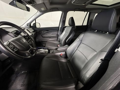 Used 2019 Honda Pilot Elite image 13