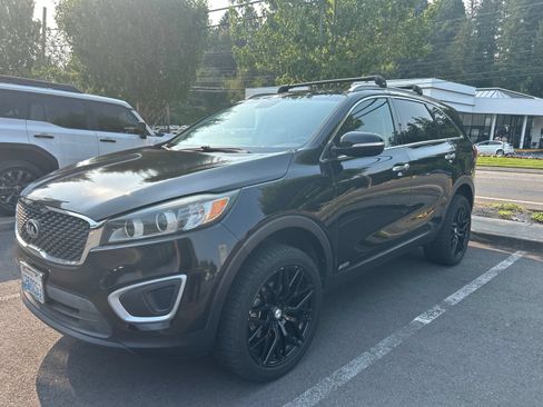 Used 2018 Kia Sorento AWD image 1
