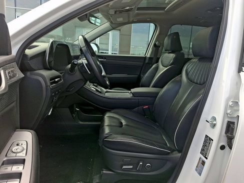 Used 2024 Hyundai Palisade Limited AWD/4WD image 13