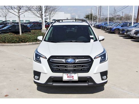 Certified 2023 Subaru Forester Limited image 2