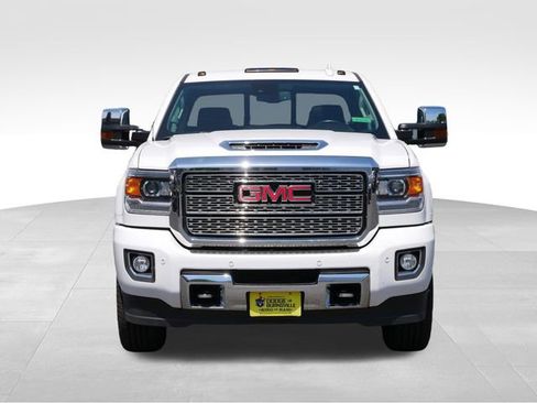 Used 2019 GMC Sierra 3500 Denali w/ Duramax Plus Package AWD/4WD image 2